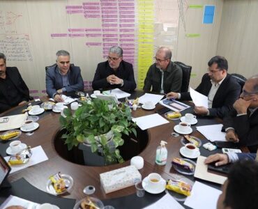ببینید | نشست مشترک مدیران گلستان با شرکت بازآفرینی با هدف
بررسی راهکارهای تسریع طرح های بازآفرینی شهری ببینید | نشست مشترک مدیران گلستان با شرکت بازآفرینی با هدف
بررسی راهکارهای تسریع طرح های بازآفرینی شهری