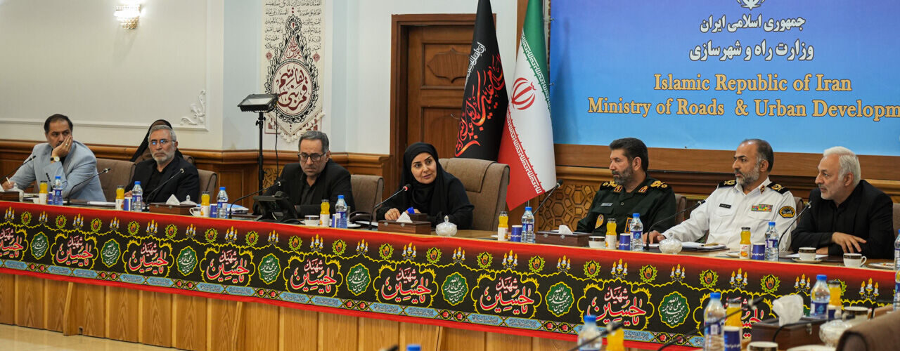 ببینید|بررسی اقدامات مرتبط با حمل و نقل زائران در برگزاری
مراسم وداع و تشییع رهبر شهید