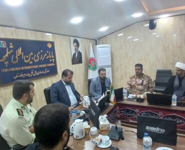 تعامل و همدلی؛ رمز موفقیت در خدمت‌رسانی به زائران حسینی(ع)/
پایانه مرزی شلمچه ویترین خدمت‌رسانی نظام است