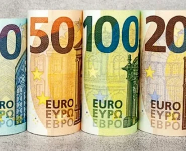 جدیدترین قیمت دلار و یورو امروز شنبه ۳۰ خرداد ۱۴۰۵/ کاهش قیمت یا افزایش؟ جدیدترین قیمت دلار و یورو امروز شنبه ۳۰ خرداد ۱۴۰۵/ کاهش قیمت یا افزایش؟