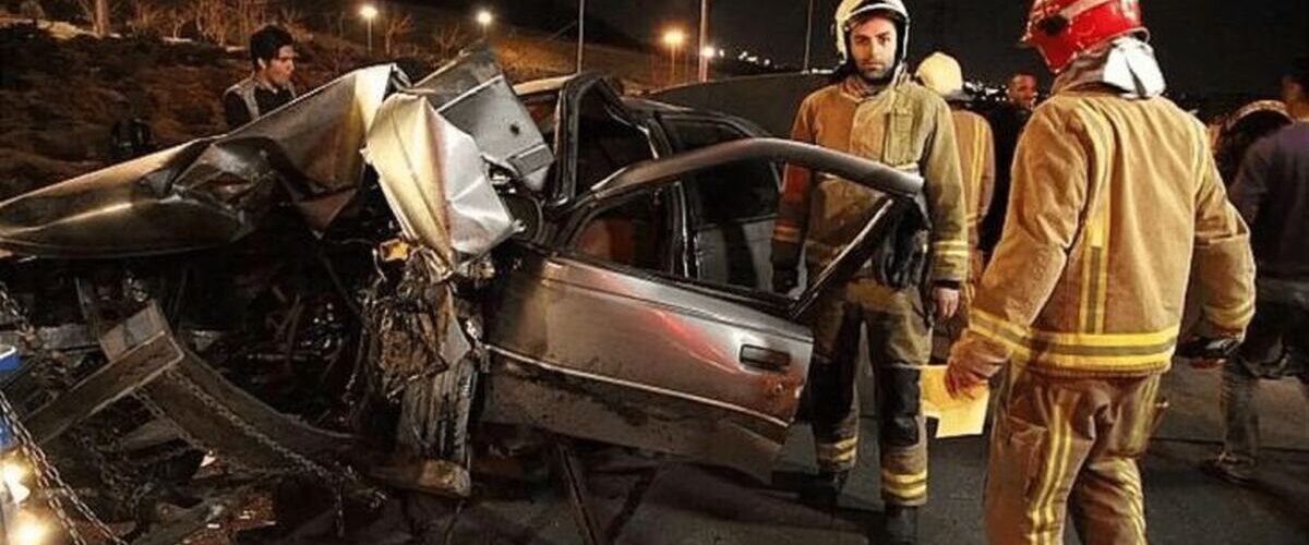 جزئیات تصادف مرگبار پژو و کامیون در سمنان؛ ۶ تبعه خارجی کشته شدند