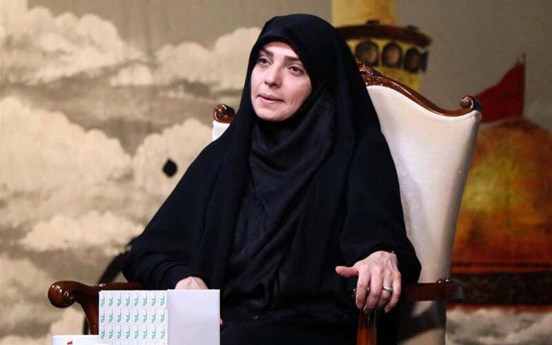 روایت احساسی مجری تلویزیون از داغ رهبر شهید/ روزی نیست بی‌تابی نکنم