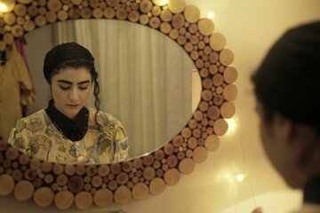 زنی در مواجهه با خاطراتی که رهایش نمی‌کنند/ «ماهی کوچولو» آماده نمایش شد