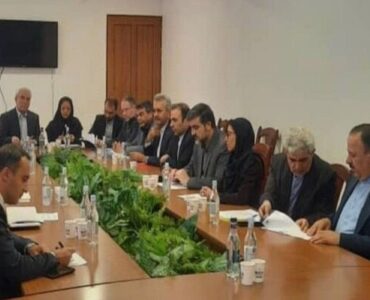عزم ایران و ارمنستان در جهت گشایش مسیرهای جدید تجاری و
ترانزیتی
