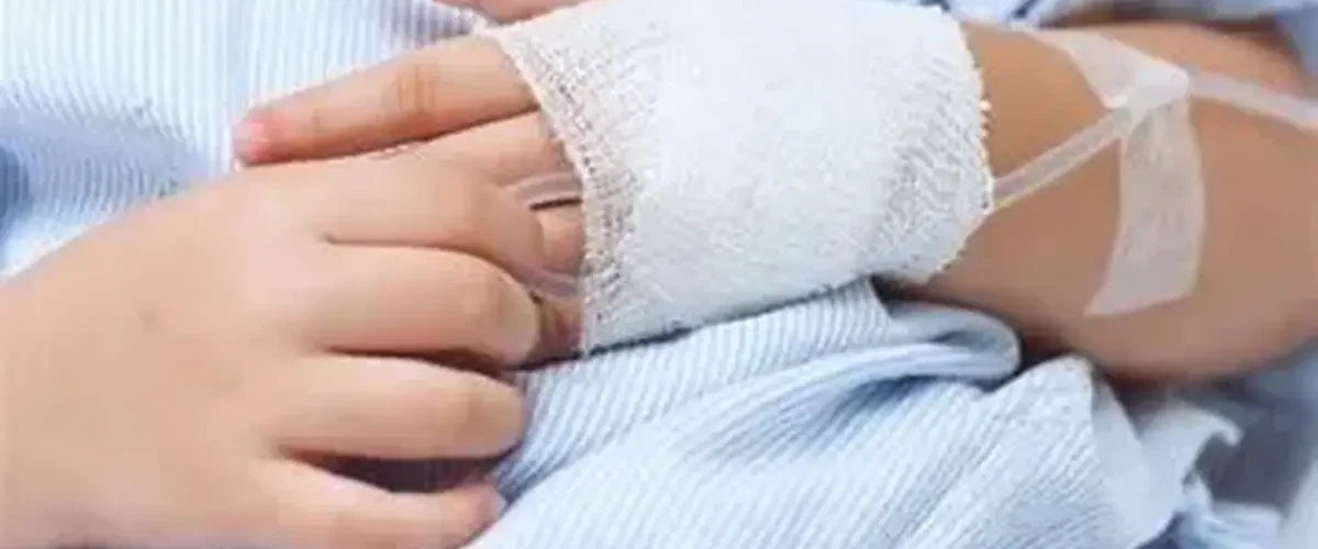 ماجرای مسمومیت کودک ۷ ساله با مواد مخدر در آباده چه بود؟