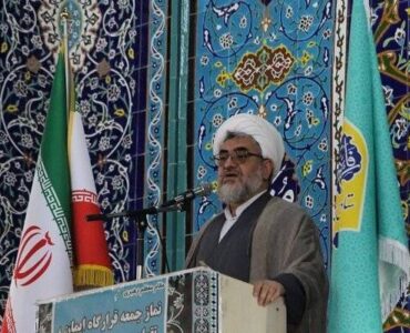 مسئولان در مذاکرات از مطالبات رهبر انقلاب عقب‌نشینی نکنند