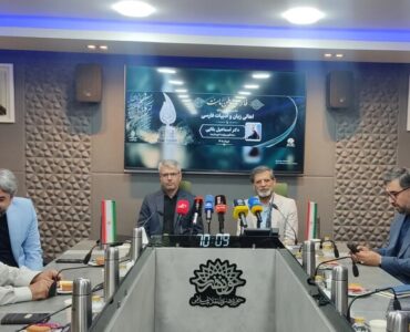 نشان «پارسی جان» به بقایی رسید