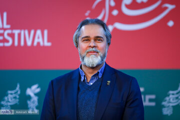 پاسخ شاعرانه رئیس سازمان سینمایی به یک سوال مهم در مورد سینماگران/ آدمی ریشه در خاک خودش دارد