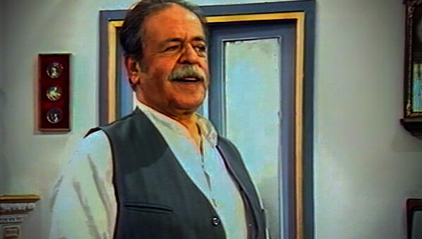 پدرسالاری که ابهت را با سادگی کودکانه گره زد/وقتی کیارستمی به کشاورز یاد داد «بازی نکند پدرسالاری که ابهت را با سادگی کودکانه گره زد/وقتی کیارستمی به کشاورز یاد داد «بازی نکند