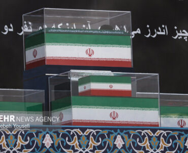 آیت‌الله سبحانی بر پیکر مطهر رهبر شهید انقلاب اقامۀ نماز کرد