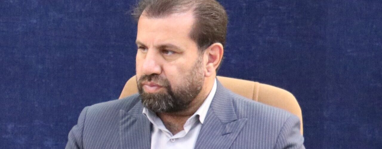 ارتباط تلفنی رادیو خوزستان با یزدان خسروی سرپرست اداره کل
راهداری و حمل و نقل جاده ای خوزستان