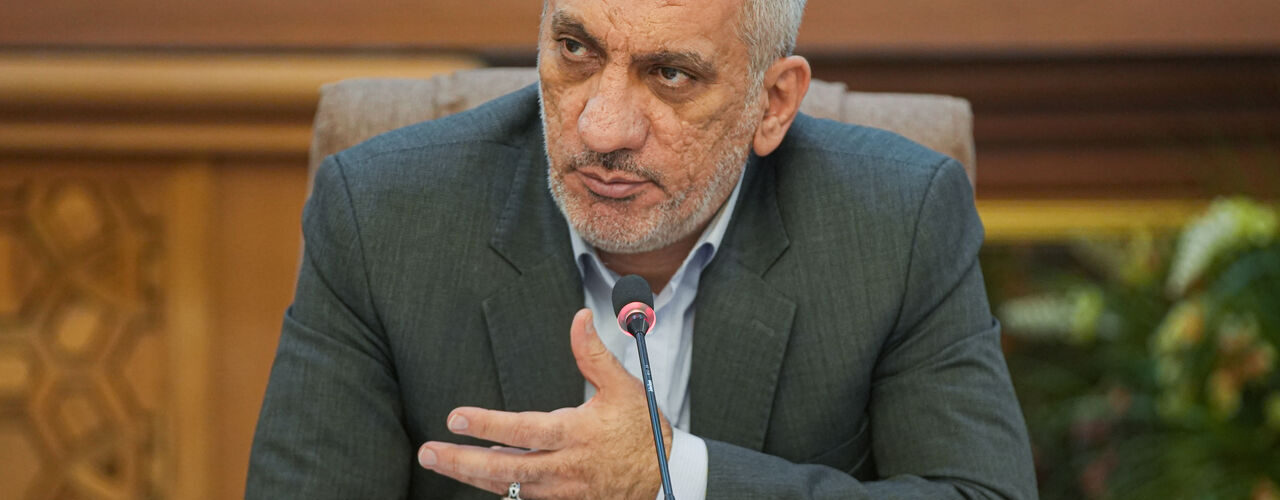 اسکان و پذیرایی از همکاران زائر خانواده بزرگ وزارت راه و
شهرسازی در مراسم وداع و تشییع امام شهید امت
