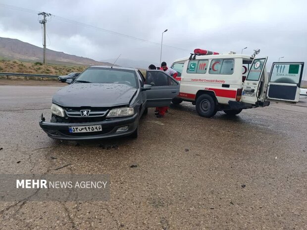 امدادرسانی به ۸مصدوم جاده‌ای استان سمنان؛ ۳ مصدوم از اتباع خارجی بودند