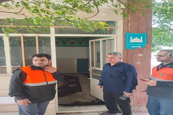 ببینید| بازدید از مجتمع خدماتی-رفاهی بین راهی در آستانه
برگزاری مراسم تشییع رهبر شهید انقلاب در مشهد
