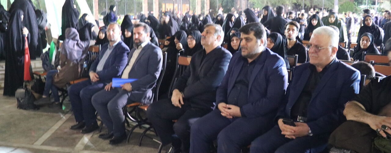 ببینید| حضور سرپرست اداره کل راهداری و حمل‌ونقل جاده‌ای
خوزستان در مراسم بدرقه کاروان‌های اعزامی شرکت‌کنندگان در مراسم
تشییع و تدفین «رهبر شهید امت»