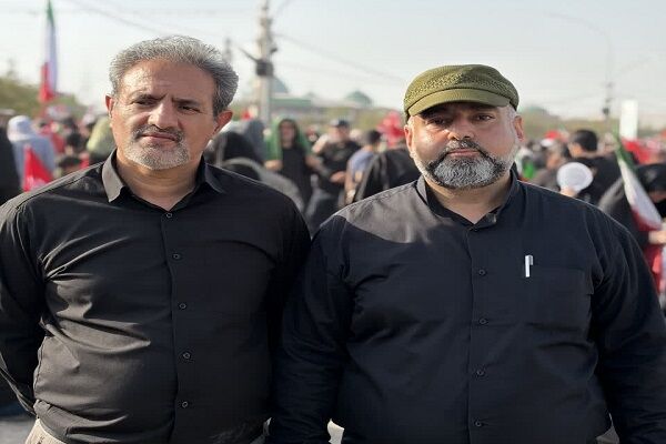 ببینید| حضور کاروان شورای هماهنگی راه و شهرسازی خوزستان در
آیین بدرقه آقای شهید ایران در مسجد مقدس جمکران