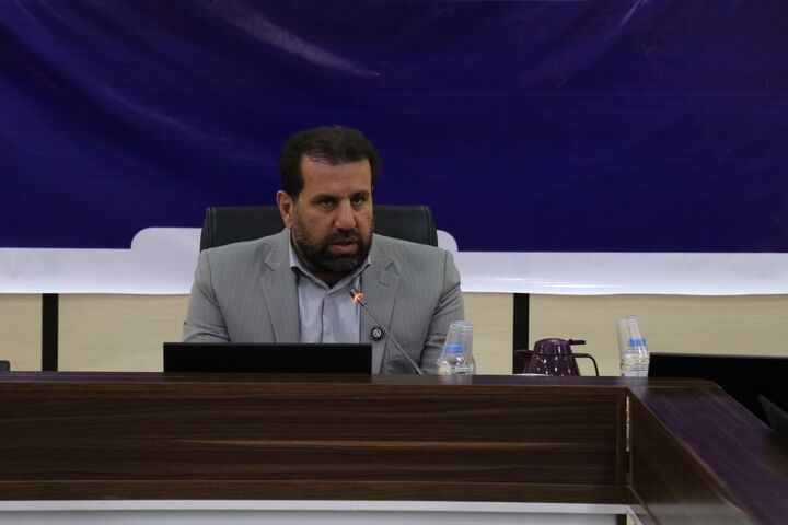 بشنوید| گفتگوی رادیویی سرپرست ادارهکل راهداری و حملونقل جادهای استان با برنامه بدرقه رادیو خوزستان برگزاری جلسه شورای اداری با حضور یزدان خسروی سرپرست اداره کل راهداری و حمل و نقل جاده ای خوزستان