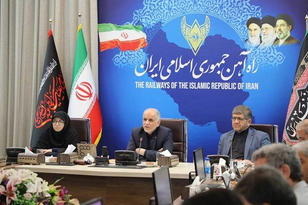 تاکید مدیرعامل راه‌آهن بر مهم‌ترین پیش‌نیازهای ارتقای ایمنی،
بهره‌وری و بهره‌برداری شبکه ریلی