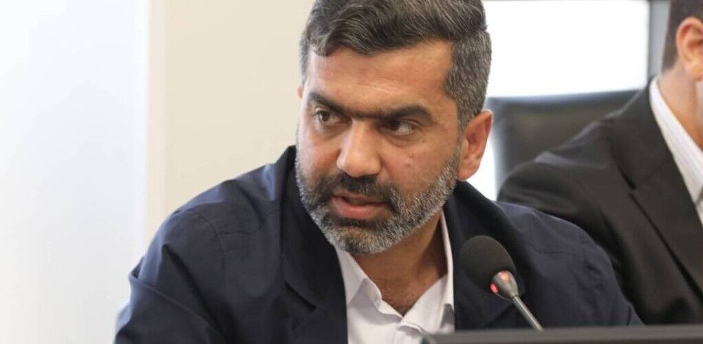 تشکیل ستاد گمشدگان در شهر فرودگاهی برای خدمت‌رسانی به زائران
و مسافران آیین وداع و تشییع رهبر شهید انقلاب
