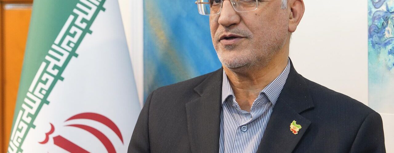 تقدیر نماینده کاشان از بانک مسکن در گره‌گشایی از مشکلات مسکن
کشور