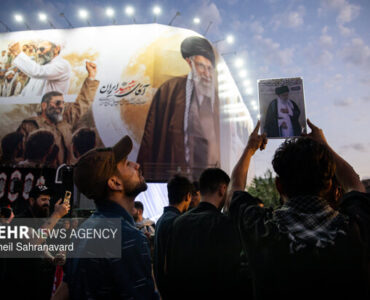 تهران برخاست؛ بدرقه آقای شهید ایران برای آخرین بار
