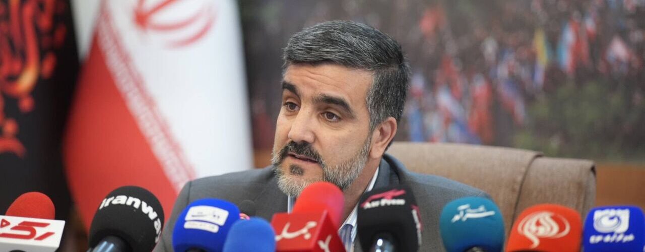 جابه‌جایی یک میلیون و ۱۳۰ هزار مسافر با ناوگان جاده‌ای در
مراسم تشییع رهبر انقلاب