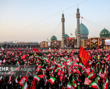 جایی میان پرچم‌ها و اشک‌ها؛ جمکران روایت یک وداع شد