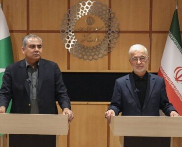 جمله ماندگار رهبر شهید به عاصم منیر از زبان وزیر کشور پاکستان