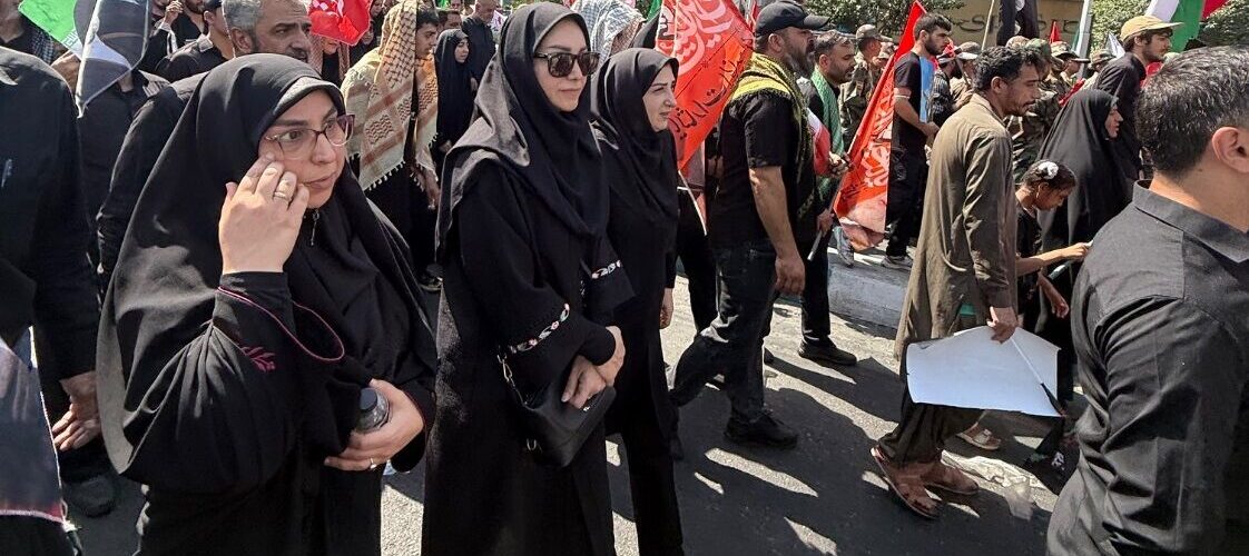 حضور رئیس سازمان هواشناسی کشور در مراسم تشییع رهبر شهید
انقلاب
