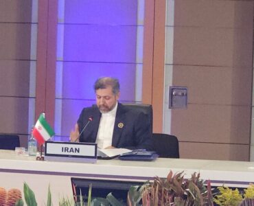 خطیب‌زاده: ایران به دیپلماسی واقعی و گفتگوی منصفانه تعهد کامل دارد