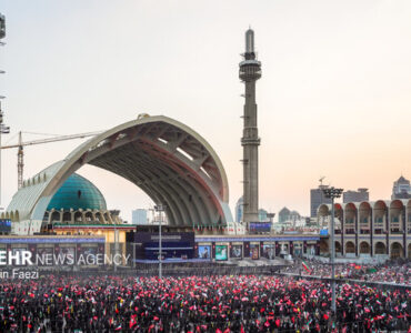 دومین روز وداع با امام شهید؛ مصلای امام خمینی(ره) جلوهگاه حماسه ملت دومین روز وداع با امام شهید؛ مصلای امام خمینی(ره) جلوهگاه حماسه ملت