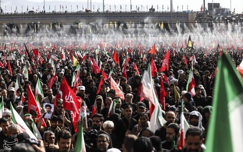 روایت مهران رجبی از تشییع رهبر شهید؛ اندیشه حق با رفتن صاحبانش نمی‌میرد