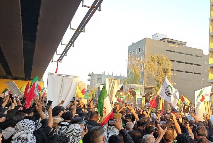 عراق به پا خاست/ آغاز تشییع پیکر امام شهید در نجف اشرف