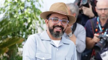 فرزین محدث «پایین نردبان» را به صحنه می‌برد