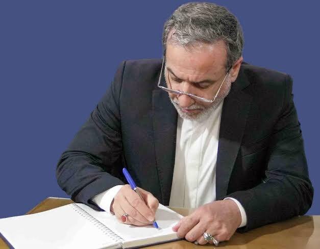 قدردانی عراقچی از مردم عراق برای میزبانی از امام شهید