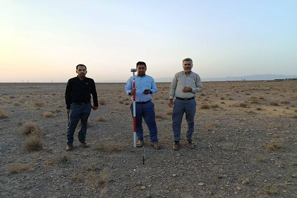 نخستین قطعه زمین نهضت ملی مسکن در شهر خواف به متقاضیان تحویل
شد