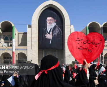 هم‌سفر با زائران آقای شهید ایران در دل شب