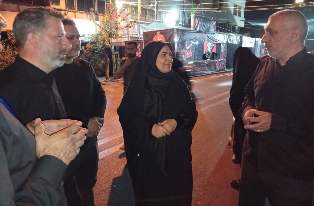 وزیر راه و شهرسازی از موکب‌های خدمت‌رسانی به زائران در آیین تشییع امام شهید امت بازدید کرد