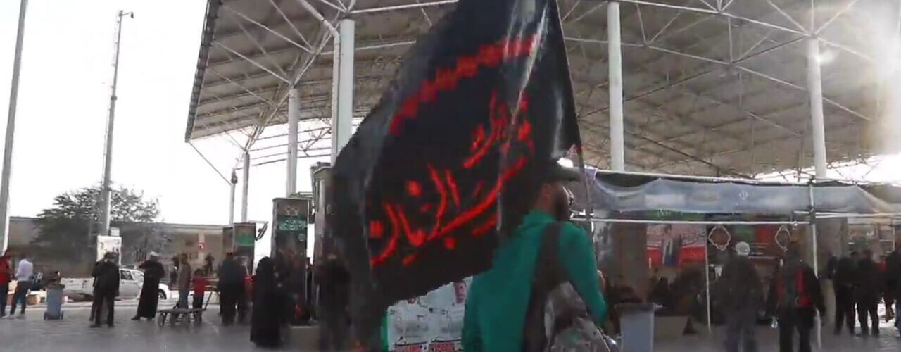 ویدئو| همه چیز در خدمت زائران امام حسین علیه السلام... گفتگو
با زائران اباعبدالله الحسین علیه السلام در پایانه مرزی چذابه دوشنبه
۵ مرداد ماه ۱۴۰۵