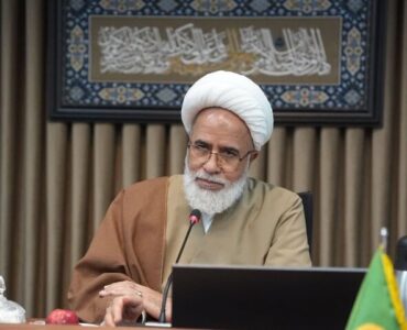 آیتالله غفوری: «امت احمد» ابتکاری نو برای تقویت وحدت در کرمانشاه است آیتالله غفوری: «امت احمد» ابتکاری نو برای تقویت وحدت در کرمانشاه است