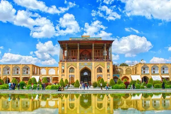 از میراث تاریخی تا اقتصاد گردشگری؛ نسخه اصفهان ۱۴۲۰ برای
جهانی‌شدن