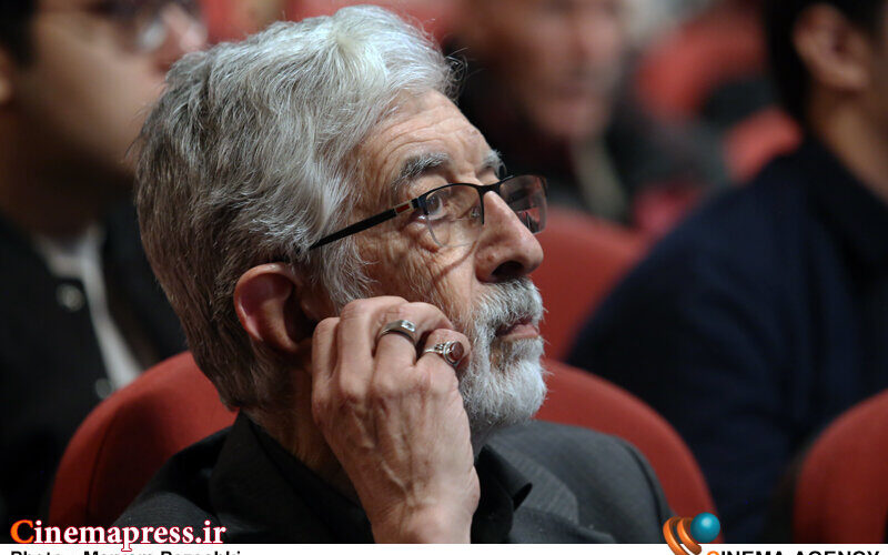 امام خامنه‌ای «بعثت هنرمندان» را شاخه‌ای از «بعثت ملت» می‌دانند/ «مدیران فرهنگی» زمینه لازم را برای «بعثت هنرمندان» فراهم آورند
