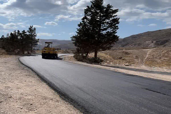 انجام بهسازی و آسفالت دو محور روستایی شهرستان رودبار با
اعتباری بالغ بر ۱۵۰ میلیارد ریال