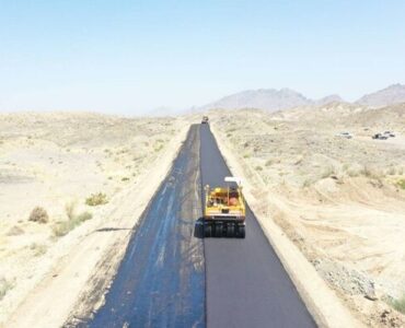 انجام ۱۰۴ کیلومتر آسفالت و زیرسازی در محور های جنوب
کرمان