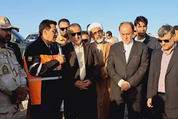ببینید| آغاز عملیات اجرایی فاز نخست پروژه دروازه قرآن
نهبندان در خراسان جنوبی با حضور نایب‌رئیس مجلس
