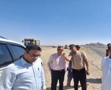 ببینید| بازدید مدیر کل راه و شهرسازی سیستان و بلوچستان از
عملیات ساخت ۷۲ کیلومتر بزرگراه در محور زاهدان – خاش ببینید| بازدید مدیر کل راه و شهرسازی سیستان و بلوچستان از
عملیات ساخت ۷۲ کیلومتر بزرگراه در محور زاهدان – خاش