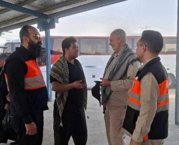 ببینید| خدمترسانی همکاران راهداری و حمل و نقل جادهای
خراسان جنوبی به زائران اربعین حسینی(ع) در مرز مهران ببینید| خدمترسانی همکاران راهداری و حمل و نقل جادهای
خراسان جنوبی به زائران اربعین حسینی(ع) در مرز مهران