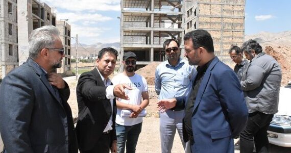 ببینید |نظارت میدانی مدیرکل راه و شهرسازی استان سمنان بر
پروژه های مسکونی و راهسازی شهرستان مهدیشهر