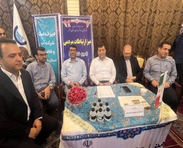 برپایی میز خدمت راه و شهرسازی استان بوشهر در نمازجمعه
بوشهر