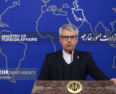 بقائی: تفاهم با عمان به معنای بازگشایی تنگه هرمز نیست
